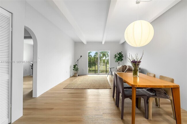 Building Photo - 1840 Jefferson Ave