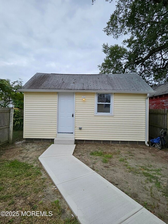 Building Photo - 47 Collins St