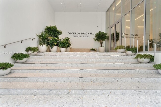 Building Photo - 77 SE 5th St