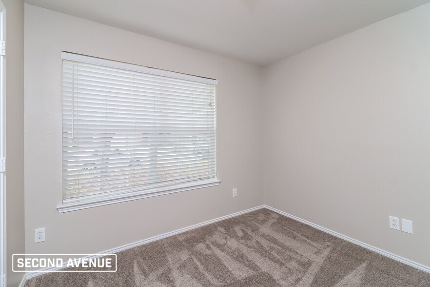 Building Photo - 8660 Boswell Meadows Dr
