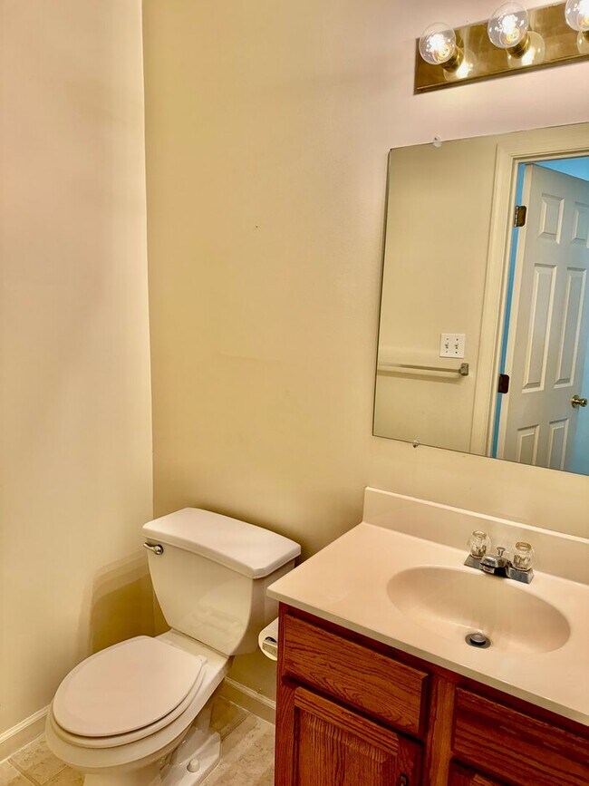 Building Photo - 678 ROCKWOOD DRIVE ELIZABETHTOWN, PA 17022