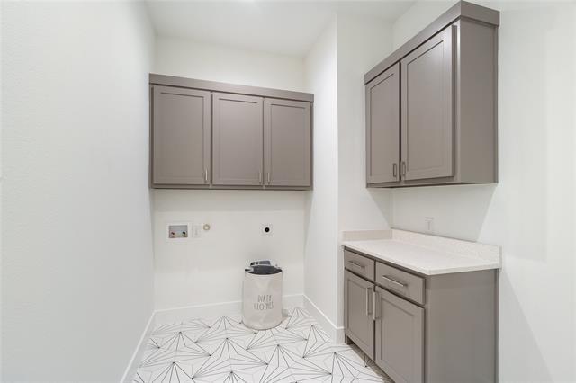 Building Photo - 907 St George Pl