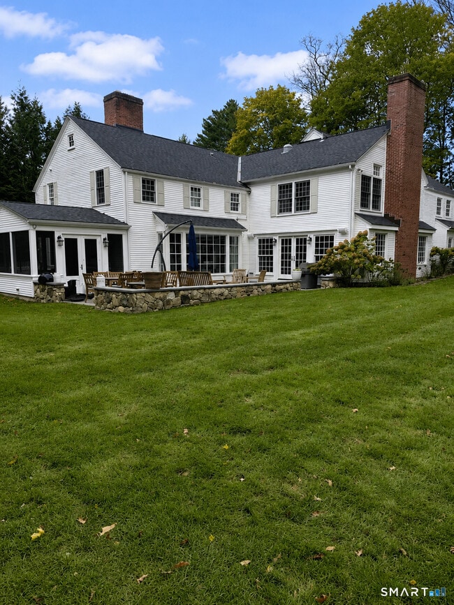 Building Photo - 142 Brookside Rd