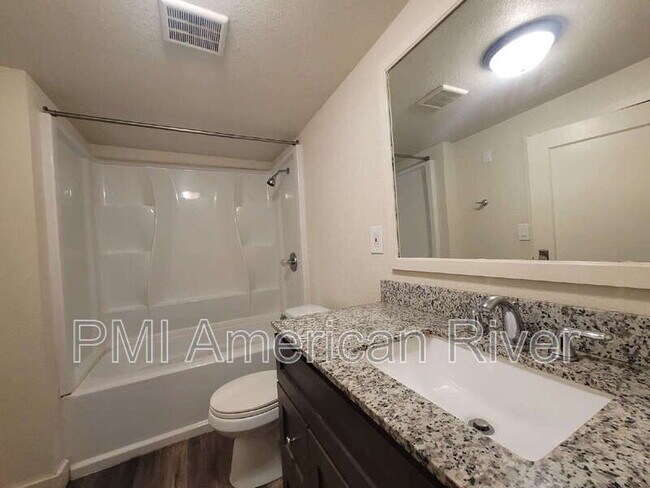 Building Photo - 1224 V St