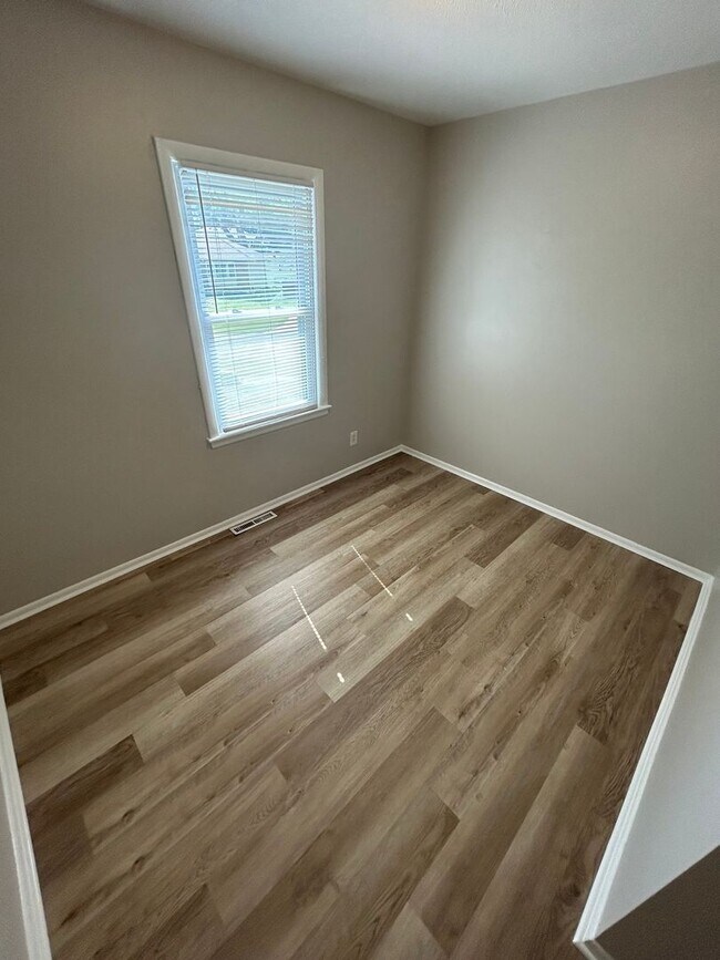 Building Photo - COMING SOON! Charming 3 Bed 1 Bath Home! $1295.00