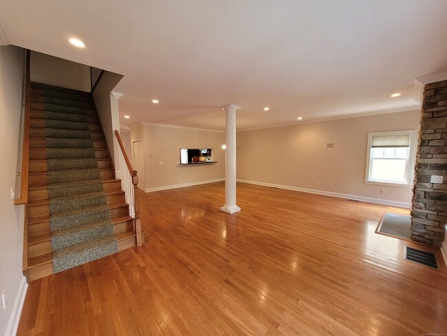 Building Photo - 48 E Hayestown Rd