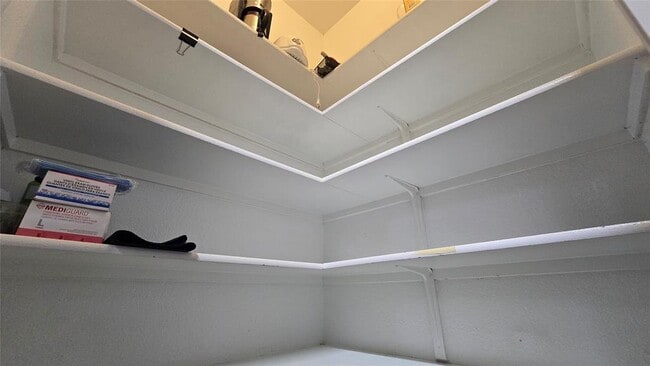 Building Photo - 3204 Ortman Dr