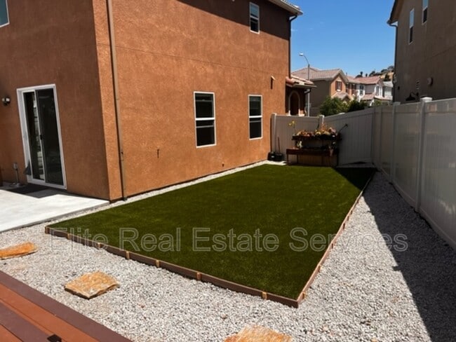 Building Photo - 8696 Camden Dr