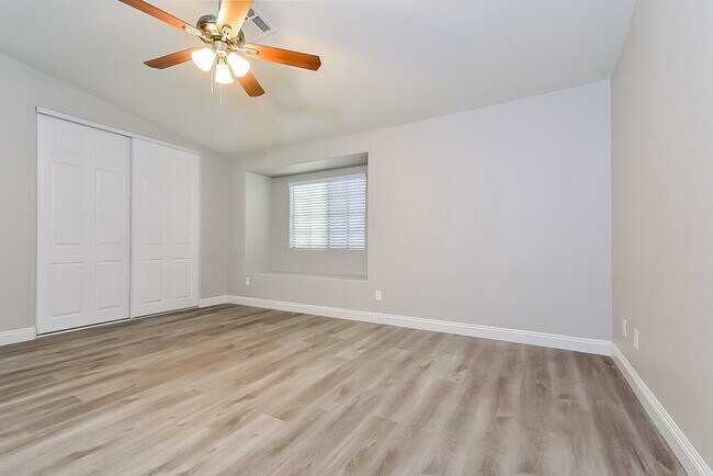 Building Photo - 5359 Hanging Tree Ln