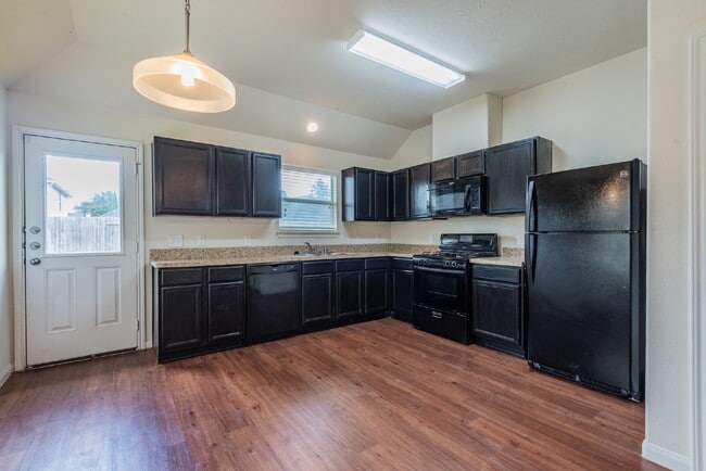 Building Photo - 14942 Hidalgo Valley Ln