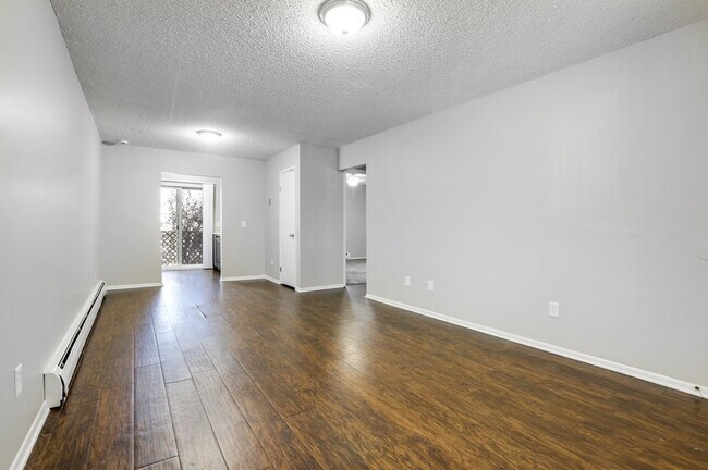 10705-W-7th-Ave-Lakewood-CO-Building-Photo-6-LargeHighDefinition - Villa Rosa