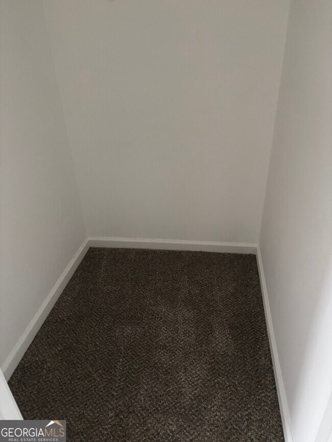 Building Photo - 5739 Windfall Ln