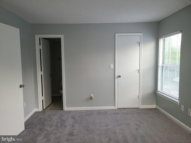 Building Photo - 15619 Easthaven Ct