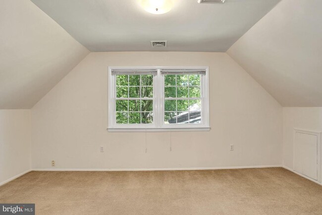 Building Photo - 4903 Shirley St
