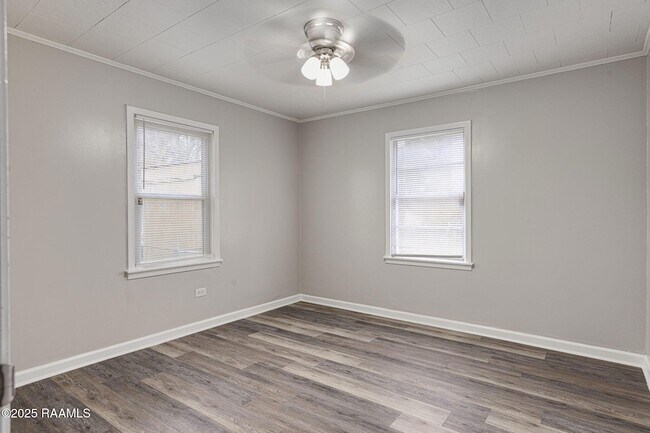 Building Photo - 509 San Jacinto Cir