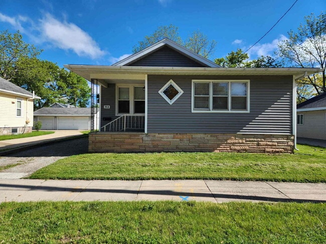 Primary Photo - 3 Bedroom with Garage