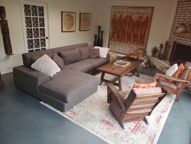 Building Photo - 13034 Hindry Ave