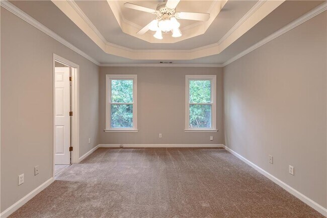 Building Photo - 705 Oxford Crest Ct NW