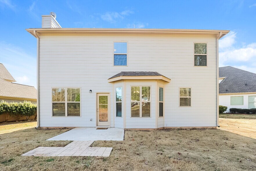 Building Photo - 425 Flowery Branch Ct