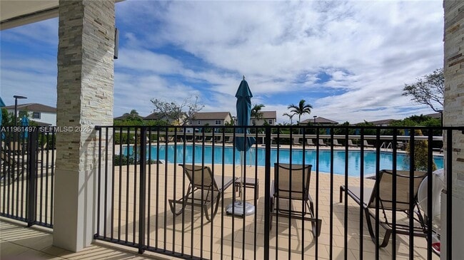 Building Photo - 11810 SW 245 Ter