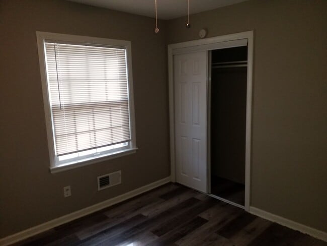 Building Photo - Coming Soon! South KC SF