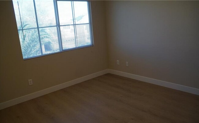 Building Photo - 6551 W Musette Ave