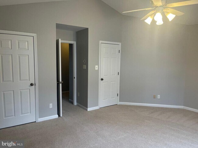 Building Photo - 14223 Brenham Dr