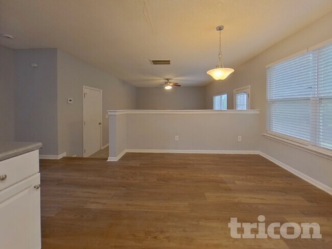 Building Photo - 4247 Arnolds Mill Overpass