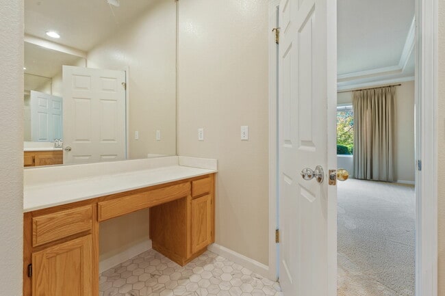 Building Photo - 300 Homewood Ct