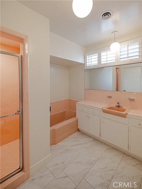 Building Photo - 784 Lockearn St