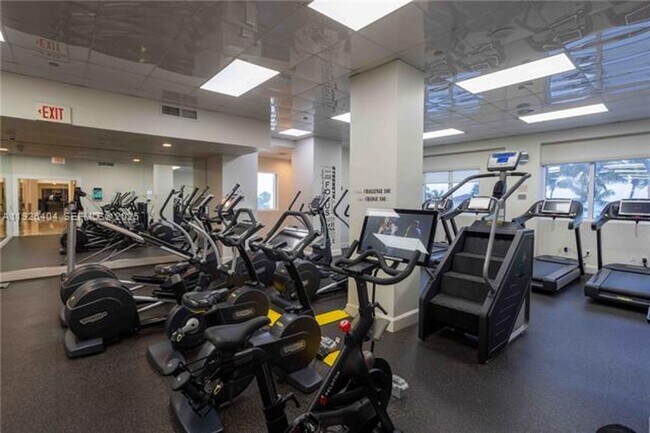 Building Photo - 4779 Collins Ave