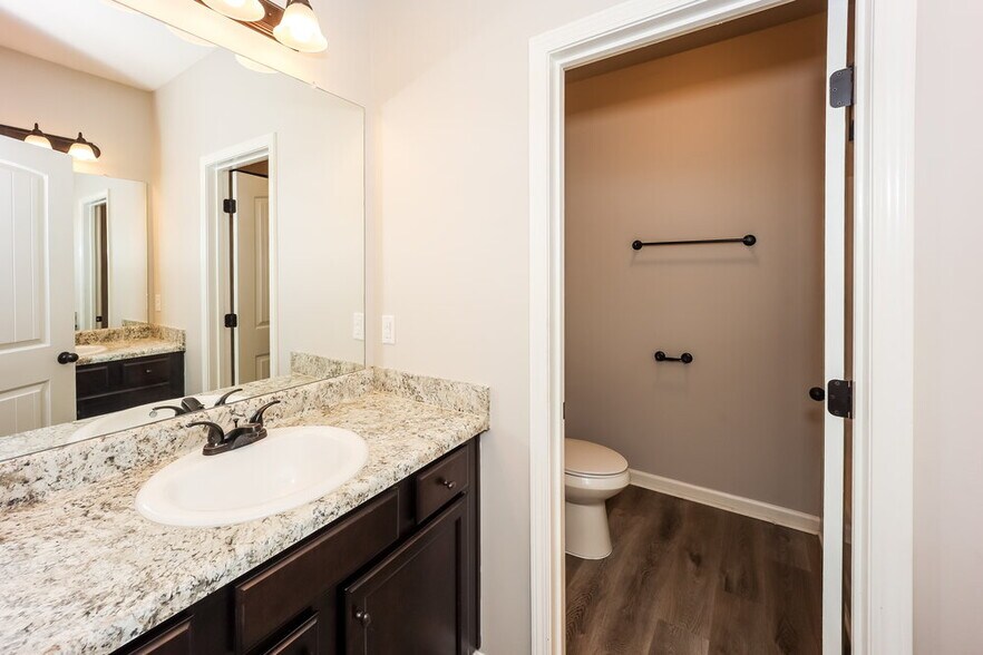 Building Photo - 10872 Big Sky Dr
