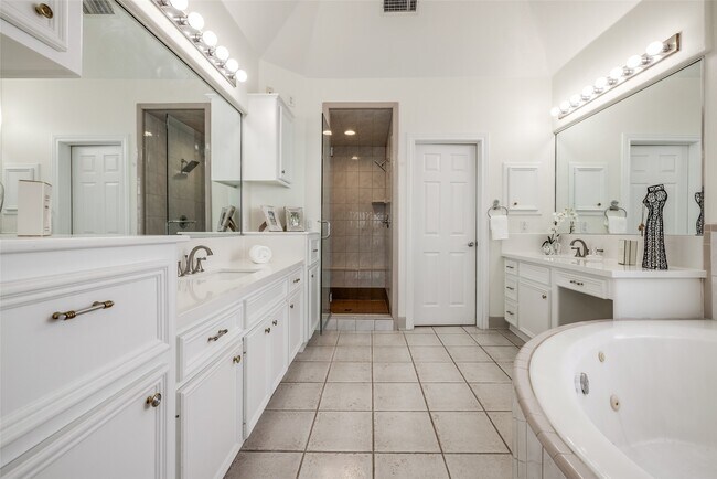 Building Photo - 2019 Morse St