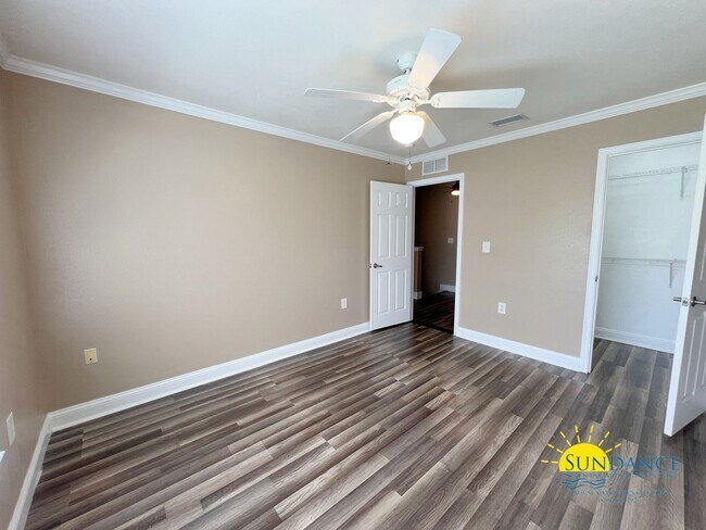 Building Photo - Charming 3 Bedroom Eagles Landing Townhous...