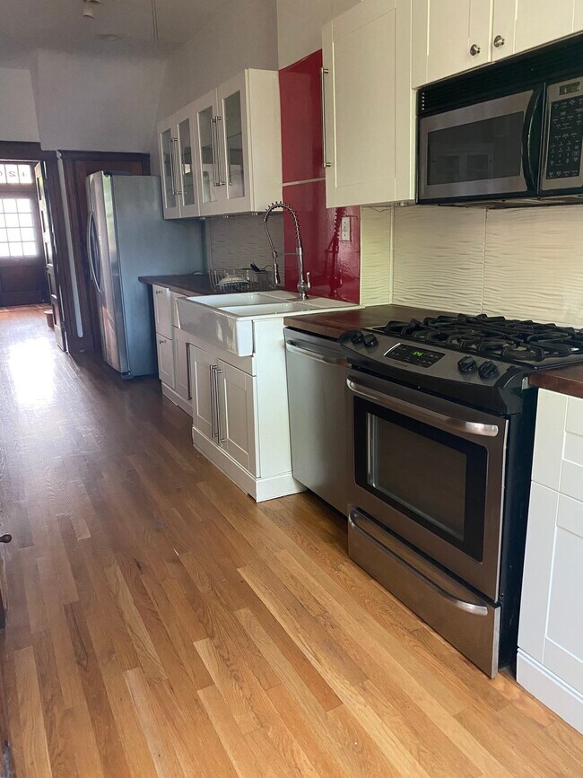 Kitchen - 4206 New Hampshire Ave NW
