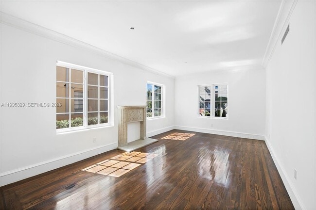 Building Photo - 1545 Meridian Ave