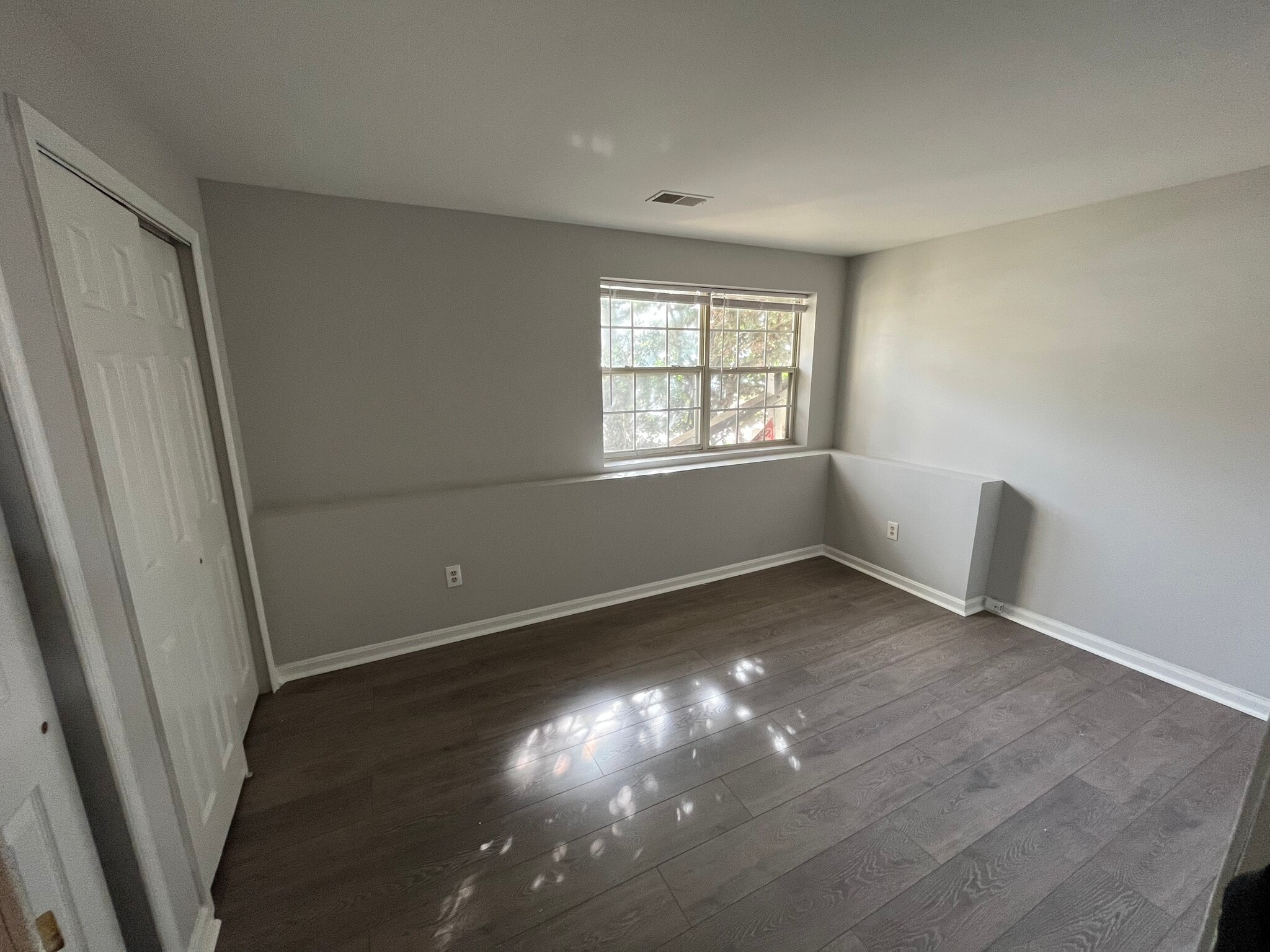 Basement living area - 14222 Autumn Cir