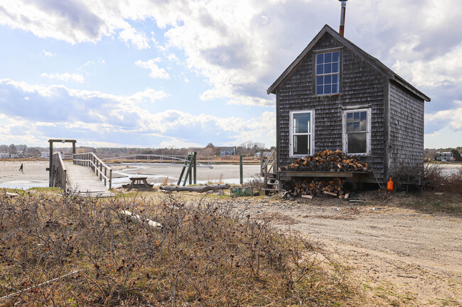 Building Photo - 7 Ram Island Farm Rd