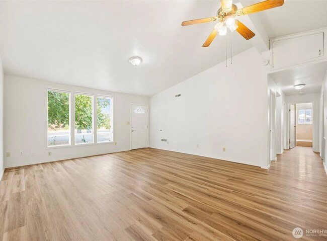 Building Photo - Ruth Duplex Unit A