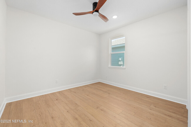 Building Photo - 42 Myrtle Oak Ct