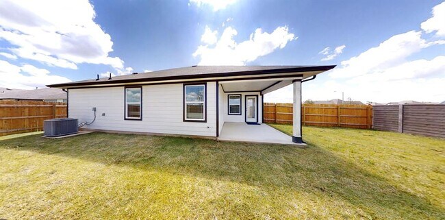 Building Photo - 225 Ft Clark Spgs Dr
