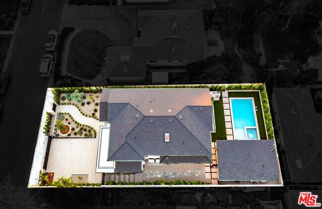 Building Photo - 12427 Cumpston St