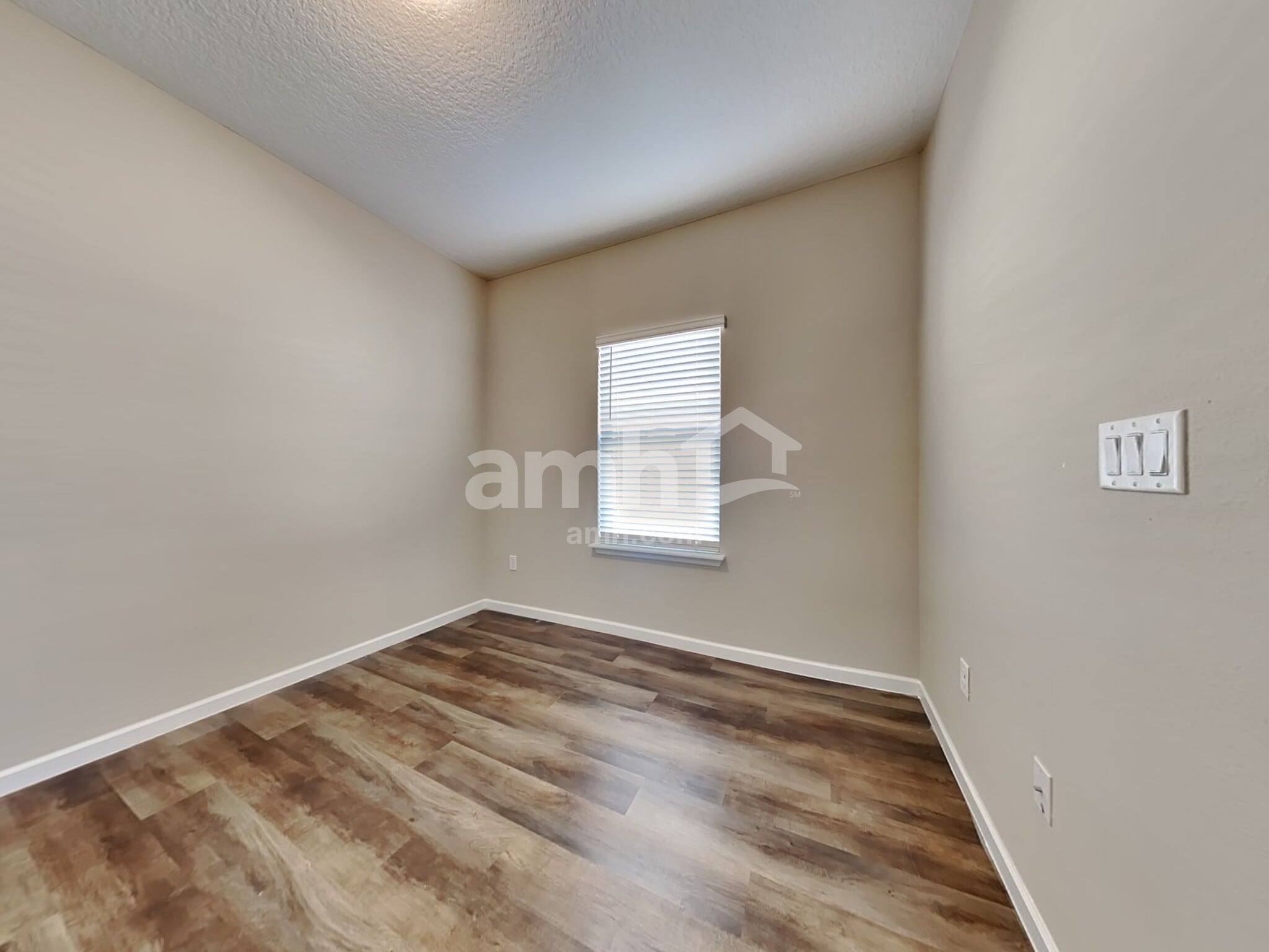 Building Photo - 82 Hemlock Point