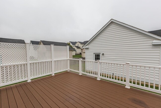 Building Photo - 2705 Mae Wade Ave