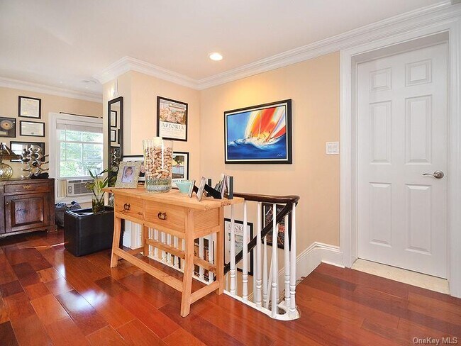 Building Photo - 82 Central Ave