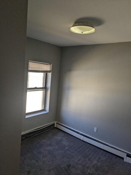 Building Photo - 273 S Orange Ave