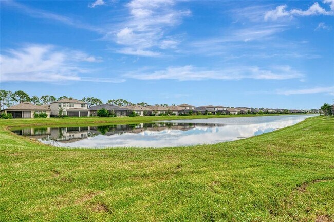 Building Photo - 6310 Grandview Hill Ct