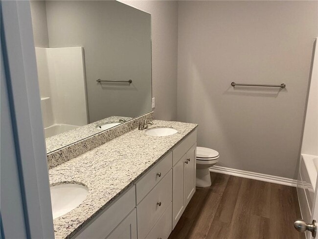 Building Photo - 221 Williams ct