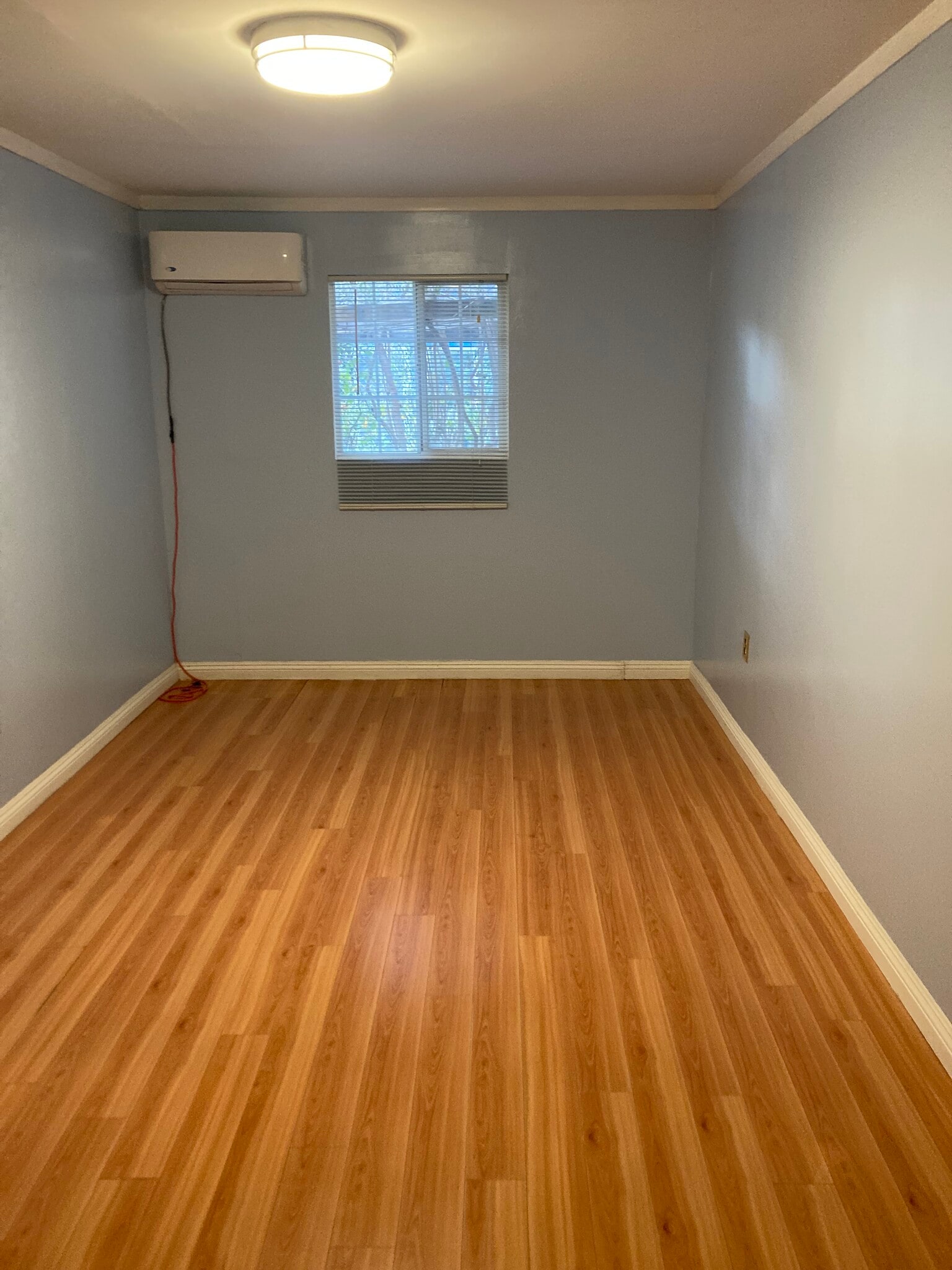 Building Photo - 13012 McKinley Ave