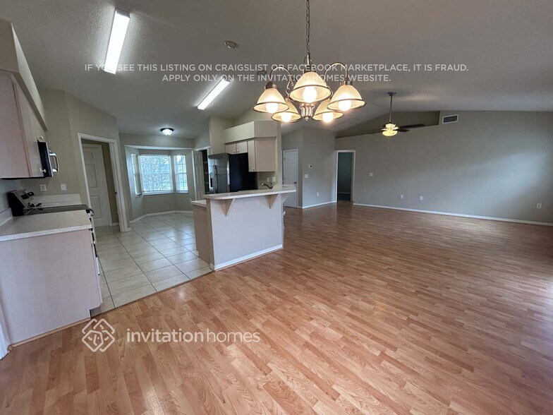 Building Photo - 3311 Sangria Pass